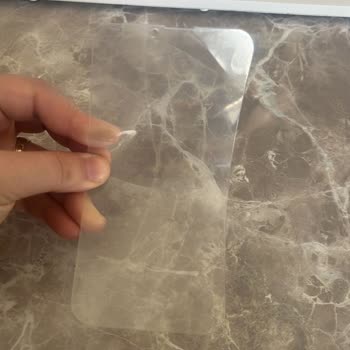 Media Markt Kırılmazlık Garantili Ekran Koruyucunun Hiçbir Koruma Sağlamaması.