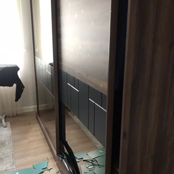Vivense Sürgülü Dolap Faciası