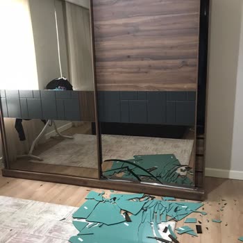 Vivense Sürgülü Dolap Faciası