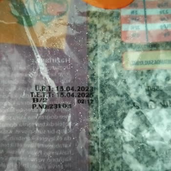 Piyale Makarna Dağıldı Ve Kırıldı