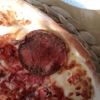 Little Caesars Yanmış, Kurumuş Ve 1,5 Saatte Pizza Getirmesi