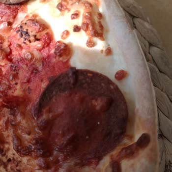 Little Caesars Yanmış, Kurumuş Ve 1,5 Saatte Pizza Getirmesi