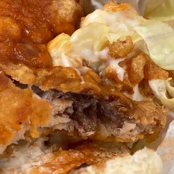 McDonald's Tavuktan Çıkan Siyah Garip Et Parçası