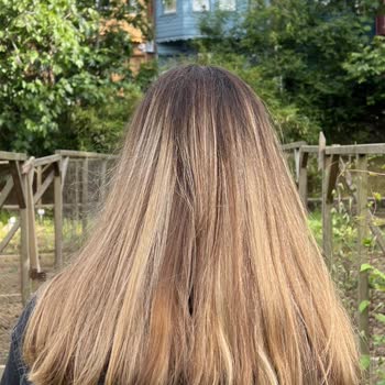 Zafer İdris Kuaför Saçımın Her Tarafı Farklı Şekilde Açıldı, Kötü Görünüyor, Geçişler Sert