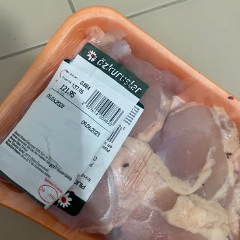 Özkuruşlar Marketten Bozuk Tavuk