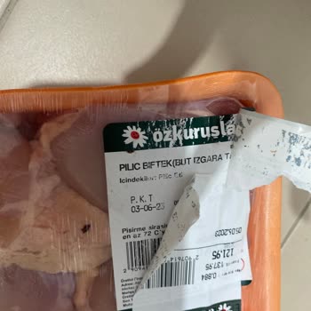 Özkuruşlar Marketten Bozuk Tavuk