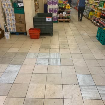 Şok Marketler Mağazada Hijyen Yok