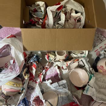 MNG Kargo Bütün Ürünlerimi Kırık Teslim Etti