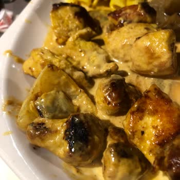 Tavuk Dünyası Yanmış Tavuklar Ve Mantarlar