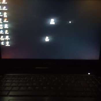 Monster Laptop Işık Sızması Sorunu