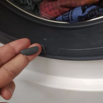 Bosch Wga252X0TR/13 Çamaşır Makinesi Çürük Körük Hatası