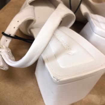 Stradivarius&nbsp; Sent Defective Shoes Twice In A Row