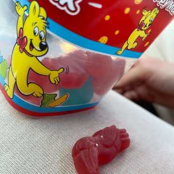 Haribo Happy Mix Jelibonun İçinden Garip Parçalar Çıktı