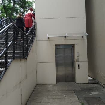 Gazi Üniversitesi Hastanesi Çalışmayan Asansör Hastaları Mağdur Ediyor
