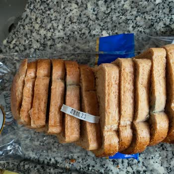 BİM Ekmecik Paketi Küf Dolu