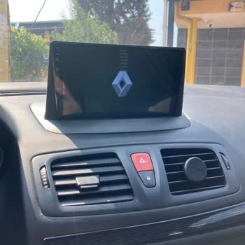 Renault Necvox Teyp Sürekli Kapanıp Açılıyor