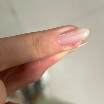 Selin Beauty Center Güzellik Merkezi Selin Beauty Acıbadem Şubesi'nde Kalıcı Oje Hizmeti Aldım