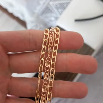 Moss.aksesuarix (Instagram) Paramı İstiyorum Lütfen