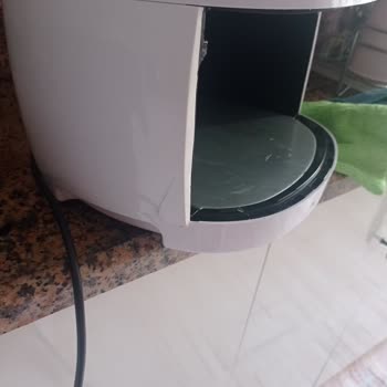 Sem Airfryer Tamir Edilmeden Gönderildi Ve Ürünümde Kırıklar Var!