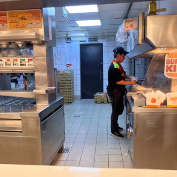 Burger King Yapılan Ürünler Hijyenik Değil