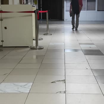 Dışkapı Yıldırım Beyazıt Eğitim Araştırma Hastanesi Hastanenin Pis Kokması Ve Bakımsız Olması