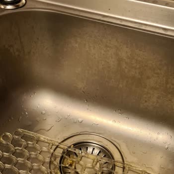 Franke Evyede Ciddi Su Lekeleri Ve Bataryanın Tazyikli Suyu Hk.