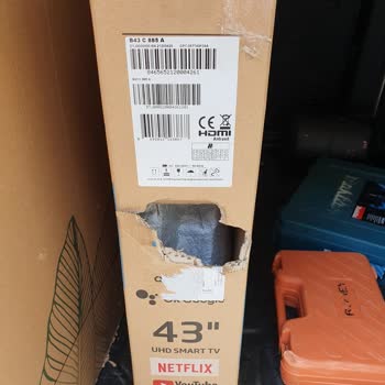 Beko Kutusu Deforme Ve Açılmış TV