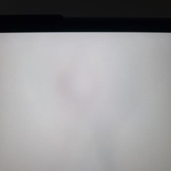 Lenovo Bilgisayar Lenovo Legion 5 Pro Ekranda Ölü Piksel Sorunu