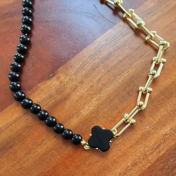 Vamos Accessorize Farklı Ürün Ve Düşük Kalite