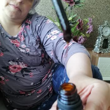 Bee'o Propolis Alkolde Çözülen Damlanın Akışkan Olmaması