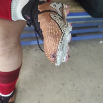 Barçın Spor Üretim Hatalı Kusurlu Krampon