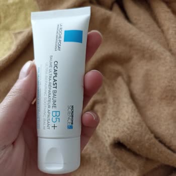 La Roche Posay Cicaplast Baume B5 Kremi Yüzümü Tahriş Etti