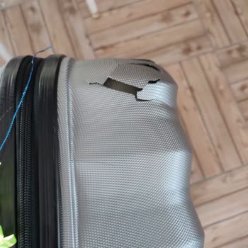 Sunexpress Bavullarımı Kırdı Ve İlgilenmiyor