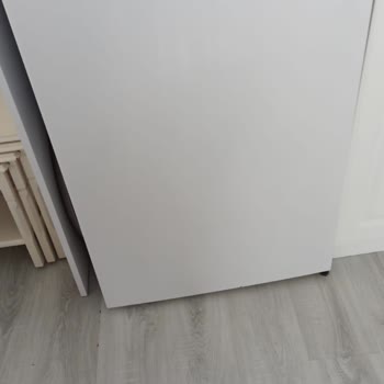 Vestel Buzdolabının Alt Kapağı Paslandı