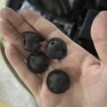 BMW Akustik Kapak Sorunu