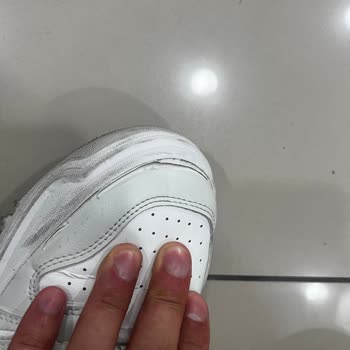 Bershka 1.000₺ Ye 10 Günlük Kullanılan Ayakkabı Mı Satıyorsun?