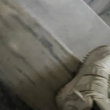 Bershka 1.000₺ Ye 10 Günlük Kullanılan Ayakkabı Mı Satıyorsun?