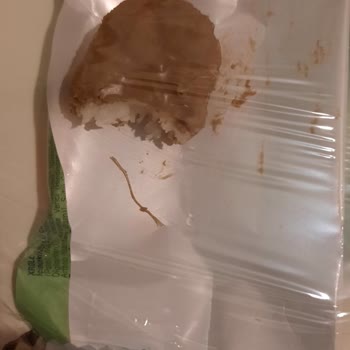 A101 Hindistan Cevizli Çikolatadan Yabancı Madde Çıktı