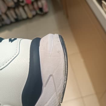 FLO Mağazacılık Almış Olduğum Lotto Markalı Ayakkabı Sorunu