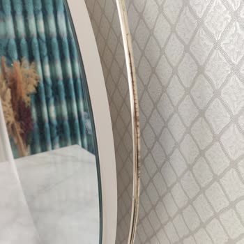 Mondi Konsol Demir Pas Lekesi Mevcut