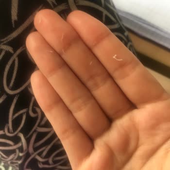 La Roche - Posay Kremimi Sürdükten Sonra Krem Soyuluyor!