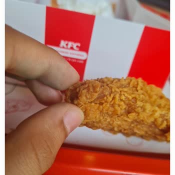 I Found Hair in Chicken Burger Box Ordered At KFC