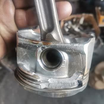 Boğaziçi Turbo Servisi Aracın Pistonunu Kırdı