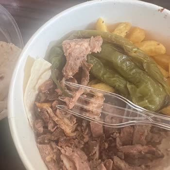 Köfteci Yusuf Bozuk Et Ve Et Harici Her Şey