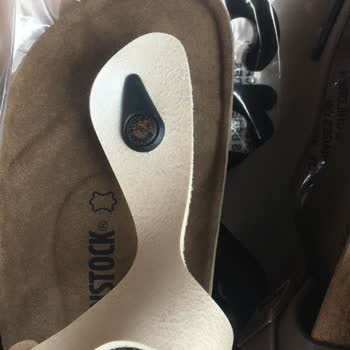 Birkenstocksatinal.com'dan Aldığım Terlikler Paslı Ve Farklı Geldi