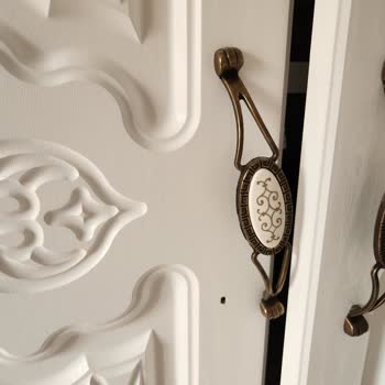 Mc Carthy Mobilya Kalitesiz Ve İlgisizlik