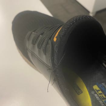 Skechers Ayakkabı Dikişlerin Sökülmesi