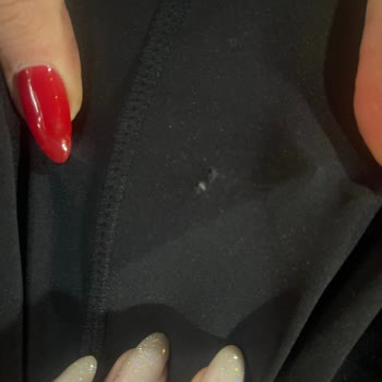 Oysho Giyim Delik Tayt Satıyor Ve Müşterileri Azarlayan Çalışanları Var