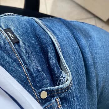 Mavi Jeans Paça Yamulması Ve Cep Astarının Çıkması