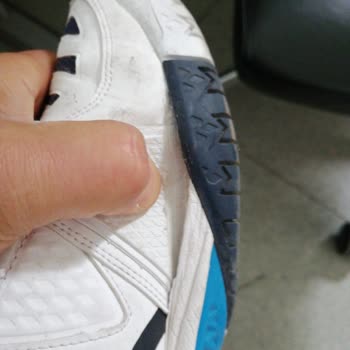 Metro Grossmarket Garanti Kapsamında Olmayan Ayakkabının Taban Açılması